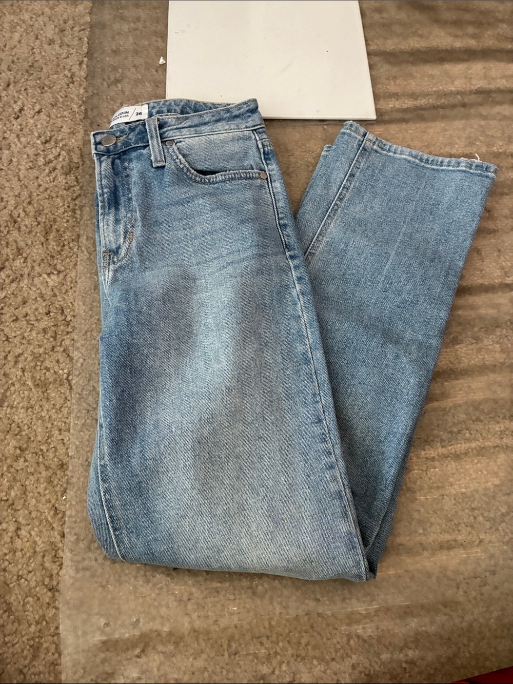 Slim Straight Women's Jeans in Light Blue Wash
